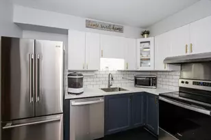 2300 Old Tavern Rd, Lisle, IL 60532 - Photo 13