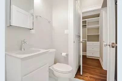 817 W Lakeside Place #609, Chicago, IL 60640 - Photo 17