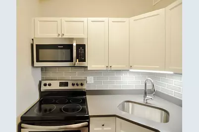 817 W Lakeside Place #609, Chicago, IL 60640 - Photo 5