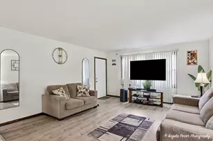 2511 Western Ave, Waukegan, IL 60087 - Photo 3