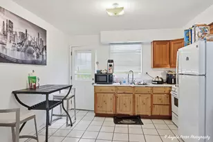 2511 Western Ave, Waukegan, IL 60087 - Photo 11