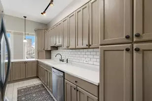 2150 N Clifton Ave, Chicago, IL 60614 - Photo 9