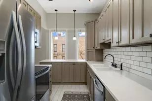 2150 N Clifton Ave, Chicago, IL 60614 - Photo 11