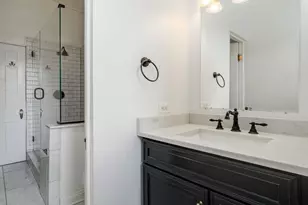 2150 N Clifton Ave, Chicago, IL 60614 - Photo 15