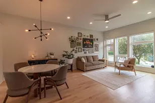 4557 S Prairie Ave, Chicago, IL 60653 - Photo 11