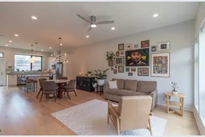 4557 S Prairie Avenue, Chicago, IL 60653 - Photo 3