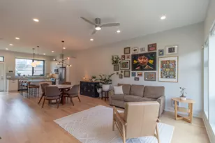 4557 S Prairie Ave, Chicago, IL 60653 - Photo 3