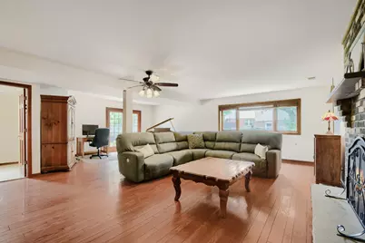 1325 Hawkins Avenue, Downers Grove, IL 60516 - Photo 9