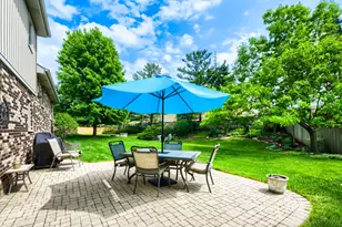 1325 Hawkins Ave, Downers Grove, IL 60516 - Photo 21