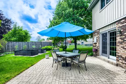 1325 Hawkins Avenue, Downers Grove, IL 60516 - Photo 19