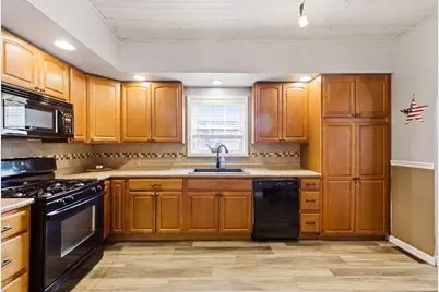 390 W Gordon Street, Coal City, IL 60416 - Photo 9