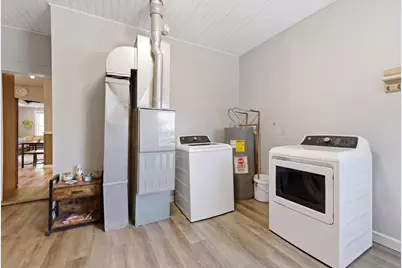 390 W Gordon Street, Coal City, IL 60416 - Photo 17