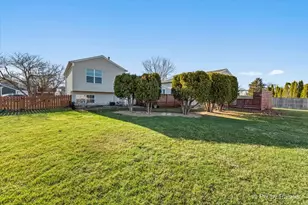 1502 Sawgrass Ct, Elgin, IL 60123 - Photo 27