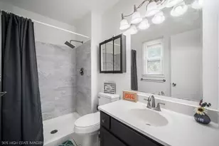 28W516 Leverenz Rd, Naperville, IL 60564 - Photo 15