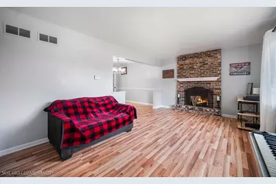 28W516 Leverenz Road, Naperville, IL 60564 - Photo 5
