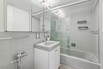 253 E Delaware Place #7H, Chicago, IL 60611 - Photo 11