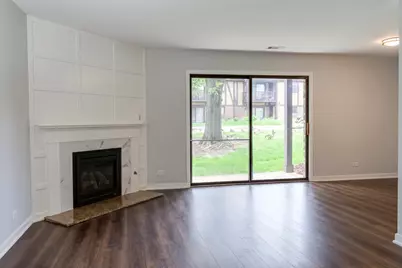 890 Sheldon Court #D, Wheaton, IL 60189 - Photo 3
