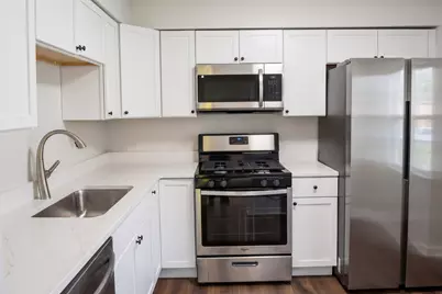 890 Sheldon Court #D, Wheaton, IL 60189 - Photo 5