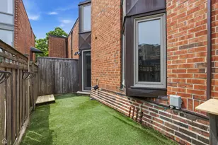 2059 N Larrabee St, Chicago, IL 60614 - Photo 3
