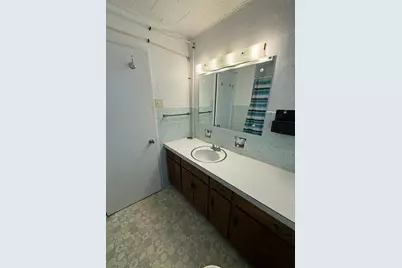 407 Middleton Street, Iuka, IL 62849 - Photo 7