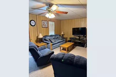 407 Middleton Street, Iuka, IL 62849 - Photo 3