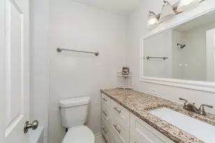 430 Meadow Green Ln, Round Lake Beach, IL 60073 - Photo 9
