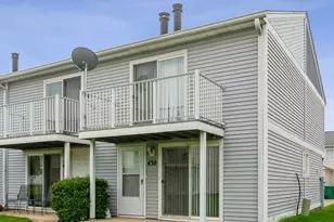 430 Meadow Green Ln, Round Lake Beach, IL 60073 - Photo 1