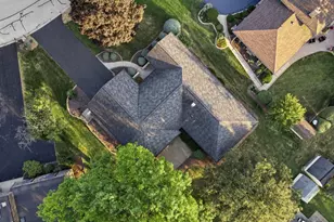 10S240 Hampshire Ln W, Willowbrook, IL 60527 - Photo 33