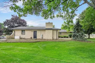 10S240 Hampshire Ln W, Willowbrook, IL 60527 - Photo 31