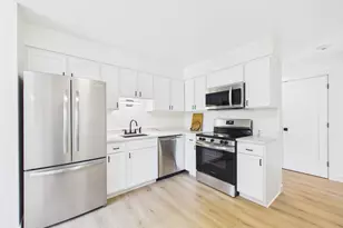 4525 Blackhawk Ln, Lisle, IL 60532 - Photo 19