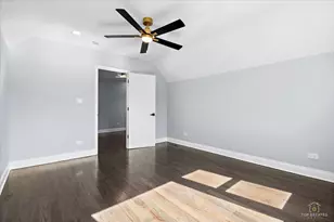 10521 S Edbrooke Ave, Chicago, IL 60628 - Photo 25