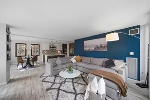 100 E Walton St, Chicago, IL 60611 - Photo 3