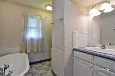 539 Thompson Avenue, Winthrop Harbor, IL 60096 - Photo 11