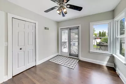 1602 Hills Avenue, Des Plaines, IL 60016 - Photo 13
