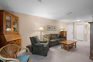 1309 Nutmeg Ct, Mount Prospect, IL 60056 - Photo 3