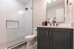 2313 W North Ave, Chicago, IL 60647 - Photo 23