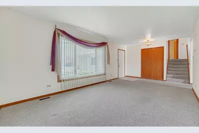 20124 Dolphin Avenue, Lynwood, IL 60411 - Photo 3
