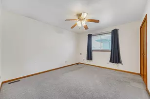20124 Dolphin Ave, Lynwood, IL 60411 - Photo 15