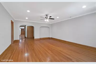 2717 W Argyle Street #2, Chicago, IL 60625 - Photo 5