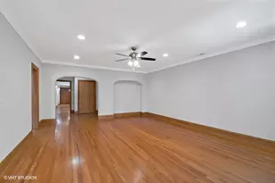 2717 W Argyle St, Chicago, IL 60625 - Photo 5