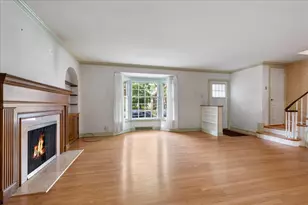 2925 W Greenleaf Ave, Chicago, IL 60645 - Photo 5