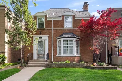 2925 W Greenleaf Avenue, Chicago, IL 60645 - Photo 1
