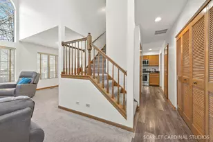 94 Townsend Cir, Naperville, IL 60565 - Photo 5