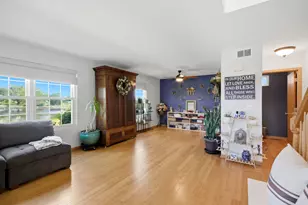 59 Freesia Ct, Romeoville, IL 60446 - Photo 5