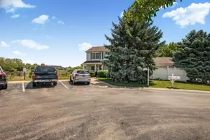 59 Freesia Ct, Romeoville, IL 60446 - Photo 43