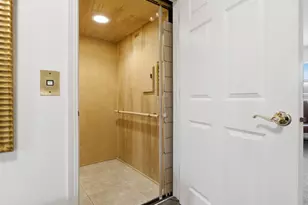 490 Dolton Ln, Carol Stream, IL 60188 - Photo 7