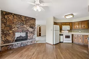 125 Boardwalk Pl, Park Ridge, IL 60068 - Photo 3