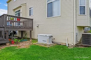 2030 Westbury Ln, Aurora, IL 60502 - Photo 35