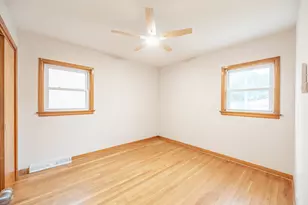 5028 S Laporte Ave, Chicago, IL 60638 - Photo 9