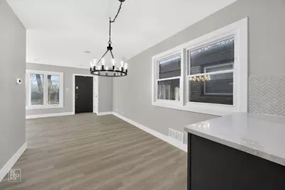 10240 S Torrence Avenue, Chicago, IL 60617 - Photo 3